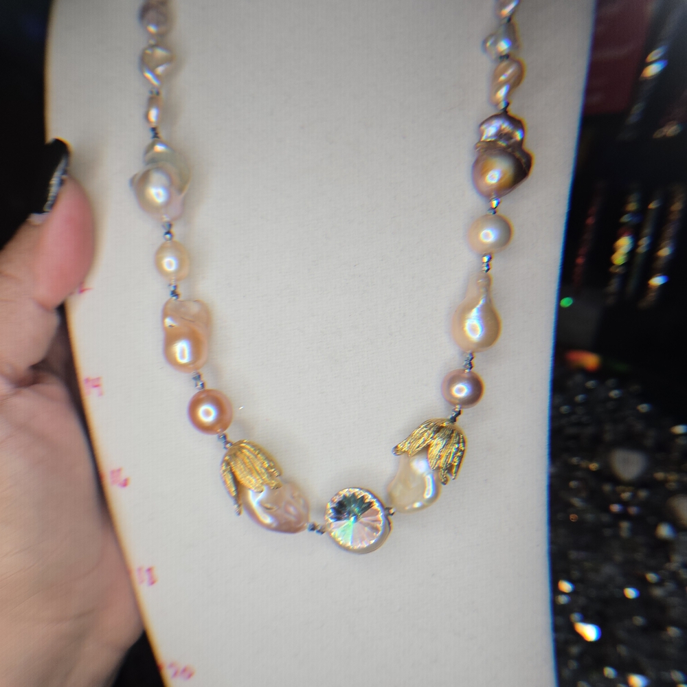 Elegant ARTISAN GENUINE FRESHWATER & SWAVORSKI RAVOLI NECKLACE - Picture 3 of 16